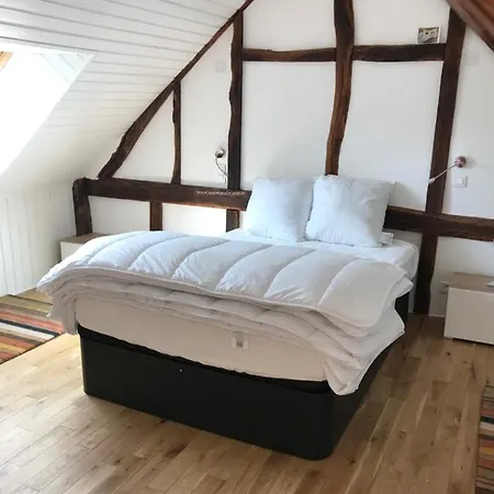 Maison Au Bord De Riviere , 15 Min De La Mer Vakantiehuis *