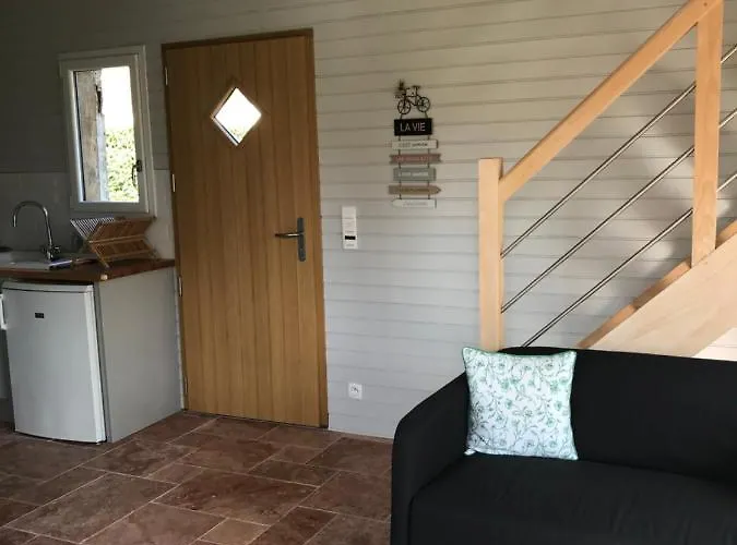 Maison Au Bord De Riviere , Proche De La Mer- Semi Rigide Plein Air En Option *